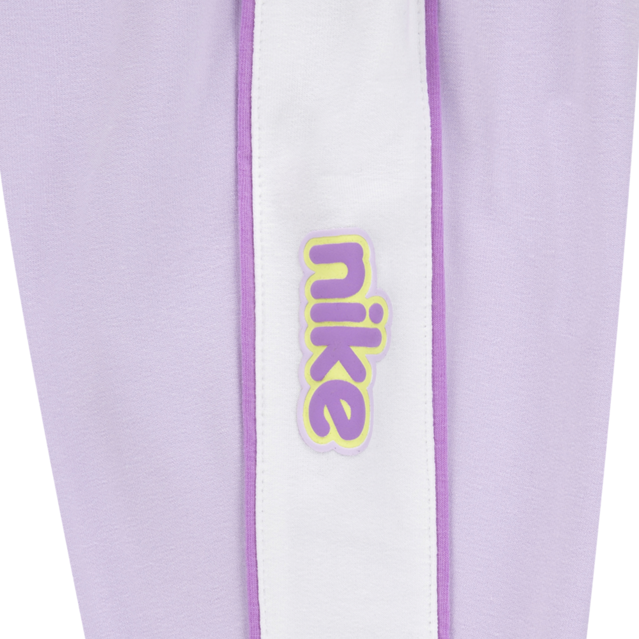 Nike E1D1 1/4 Zip Pants Set  Image 7 of 8. Tap to open photo gallery.