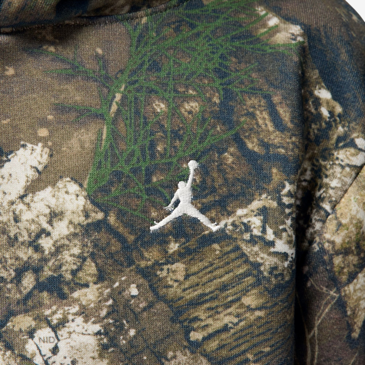 Jordan MVP Realtree Hoodie Fleece Set Image 5 of 7. Tap to open photo gallery.