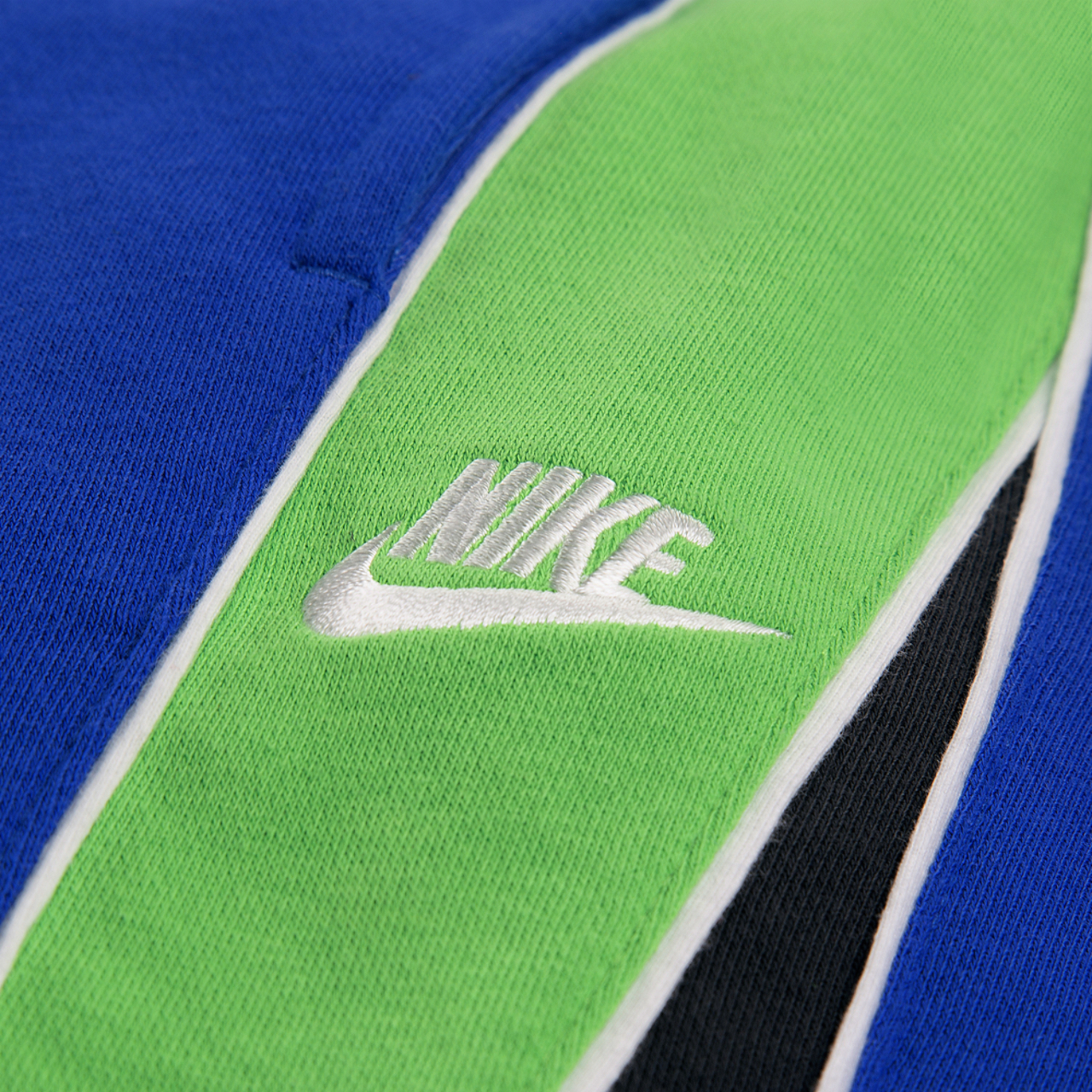 Nike NSW Victory Lap  Pant Image 4 of 5. Tap to open photo gallery.