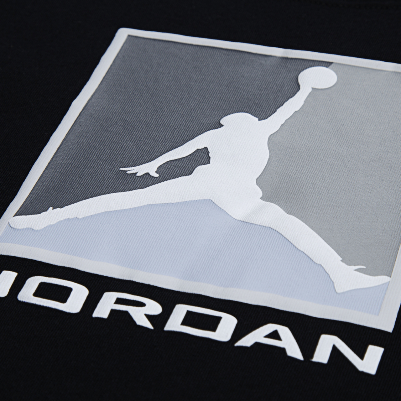 Jordan T-shirt à manches courtes Flight Ess 3.0 Image 4 de 5. Appuyez pour ouvrir la galerie de photos.