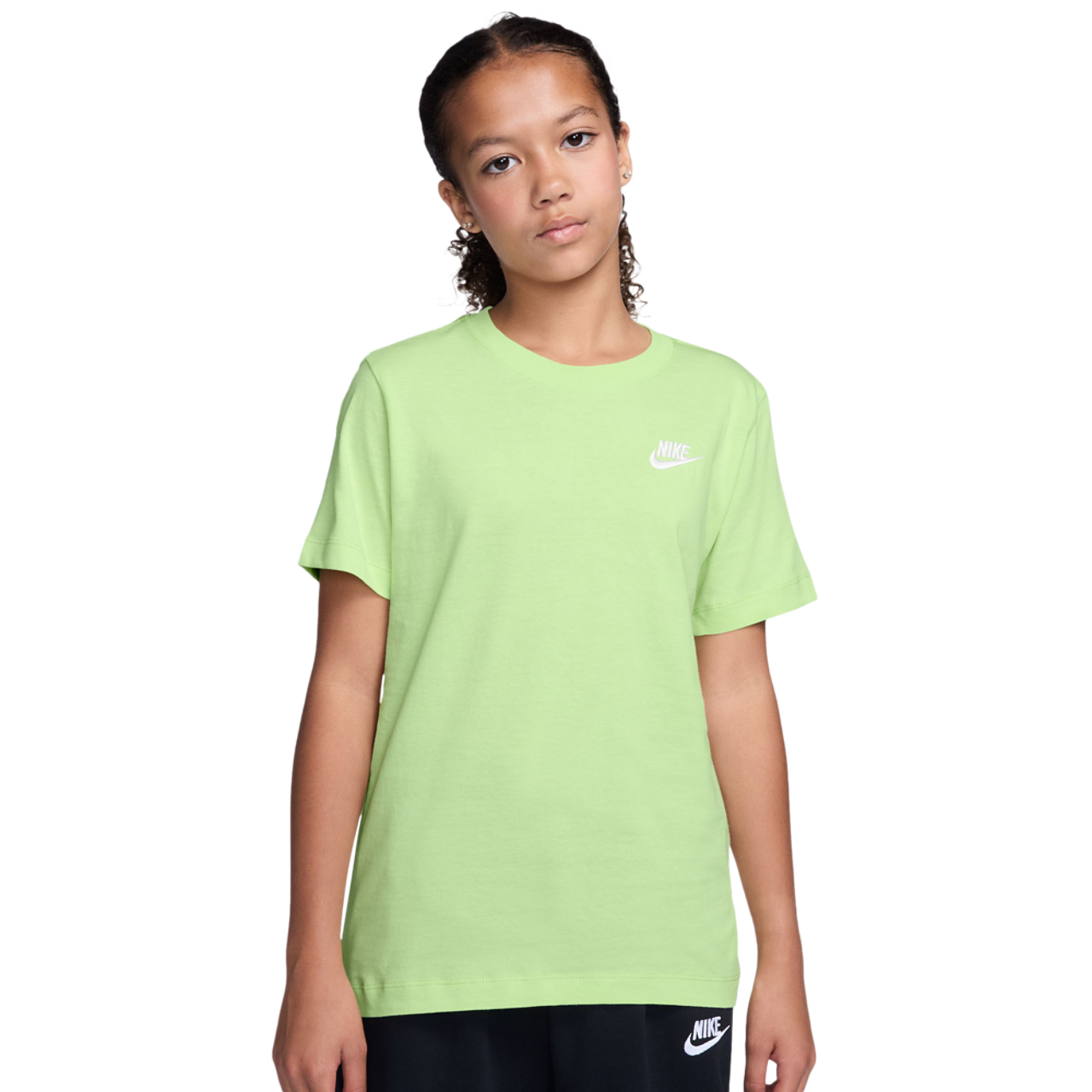 Nike T-shirt NSW EMB Futura Image 1 de 3. Appuyez pour ouvrir la galerie de photos.