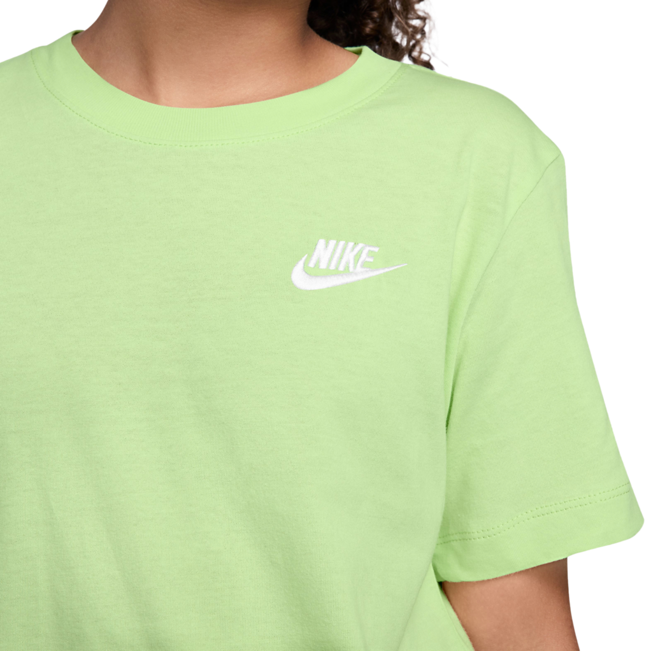 Nike T-shirt NSW EMB Futura Image 3 de 3. Appuyez pour ouvrir la galerie de photos.