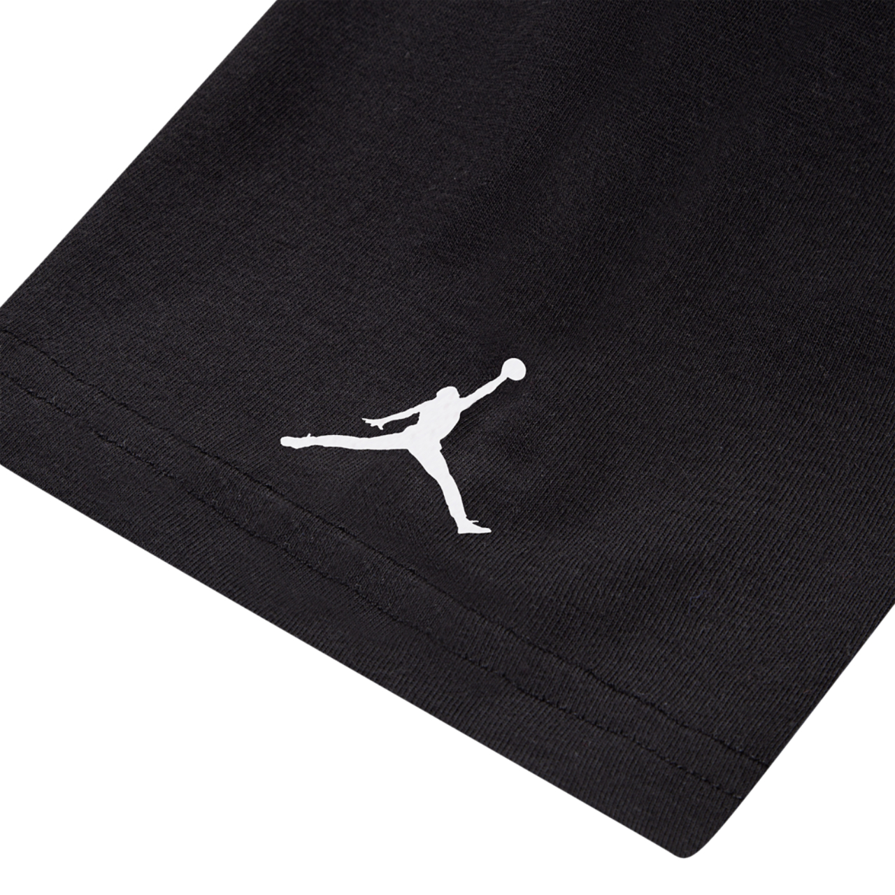 Jordan Haut à col ras du cou à manches courtes Jumpman Chain Image 4 de 4. Appuyez pour ouvrir la galerie de photos.