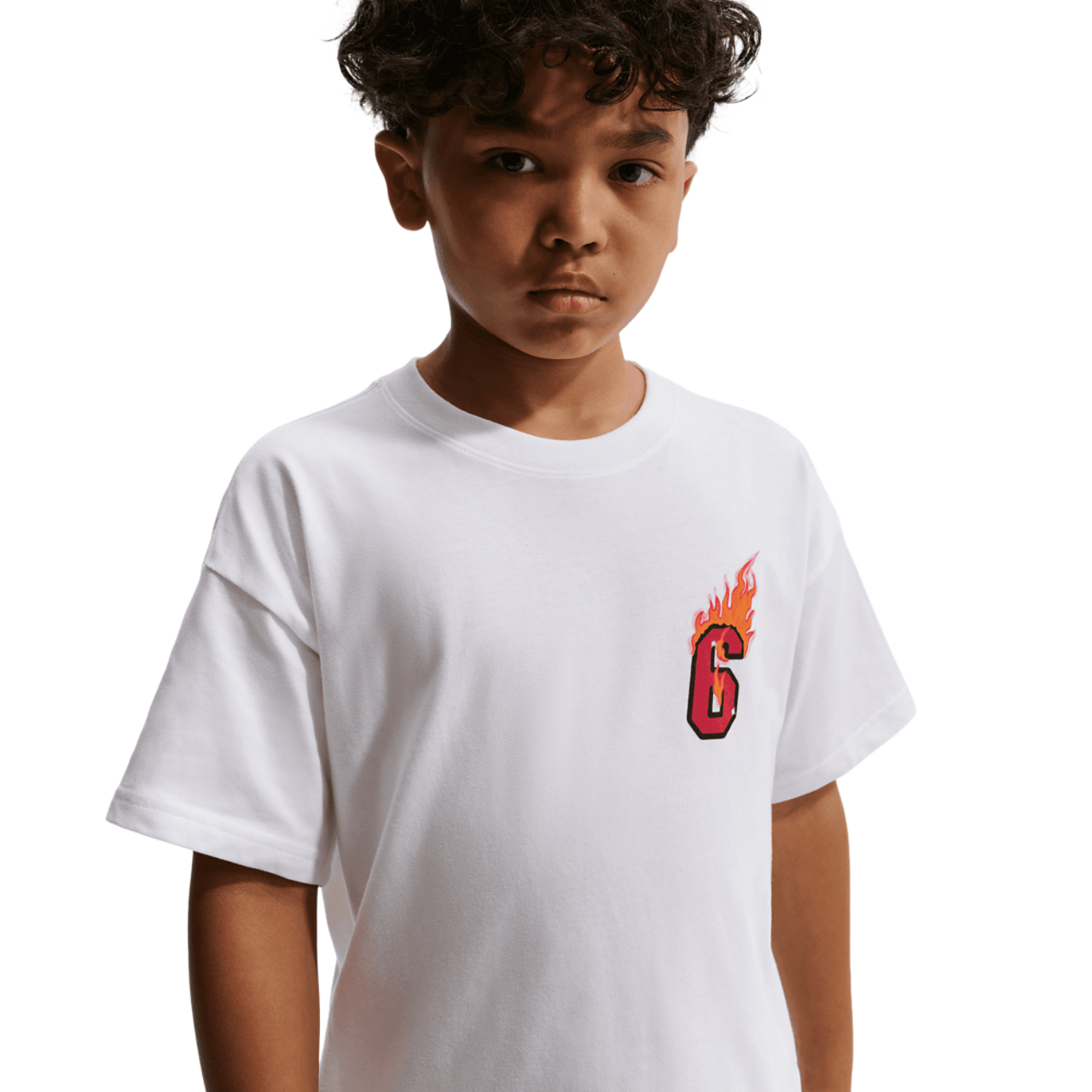 Nike T-shirt LeBron M90 Image 1 de 4. Appuyez pour ouvrir la galerie de photos.