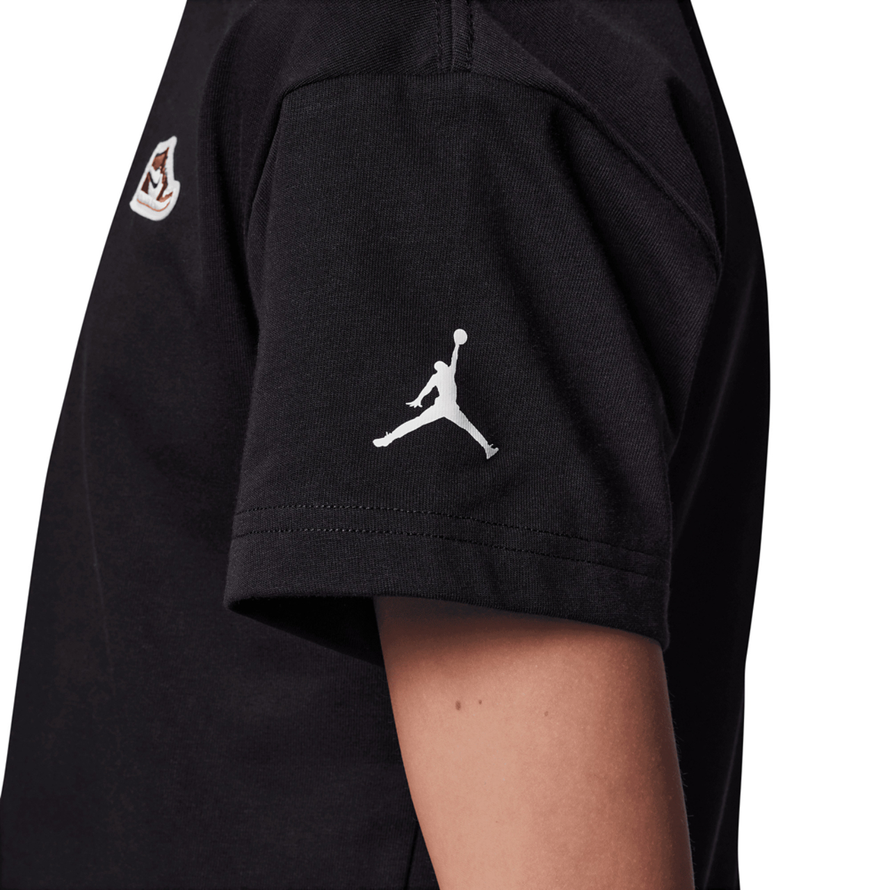 Jordan T-shirt à pièce AJ 1 Image 8 de 8. Appuyez pour ouvrir la galerie de photos.