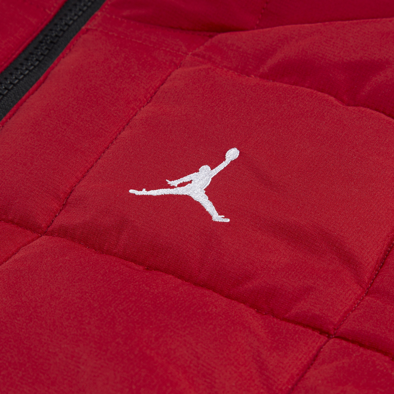 Jordan Essential Medium Weight Puffer Jacket  Image 3 of 5. Tap to open photo gallery.
