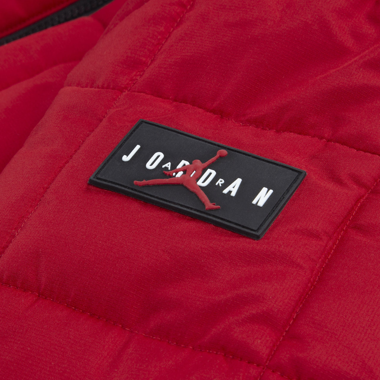 Jordan Essential Medium Weight Puffer Jacket  Image 4 of 5. Tap to open photo gallery.