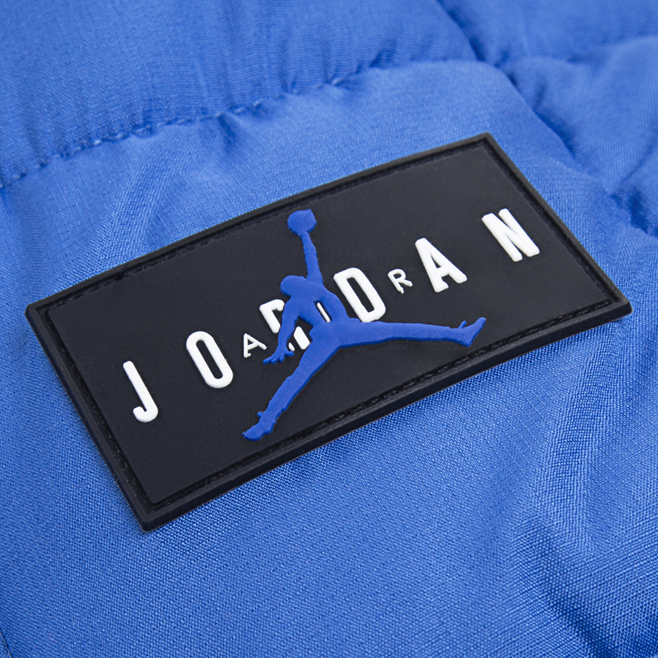Jordan Essential Medium Weight Puffer Jacket  Image 3 of 5. Tap to open photo gallery.