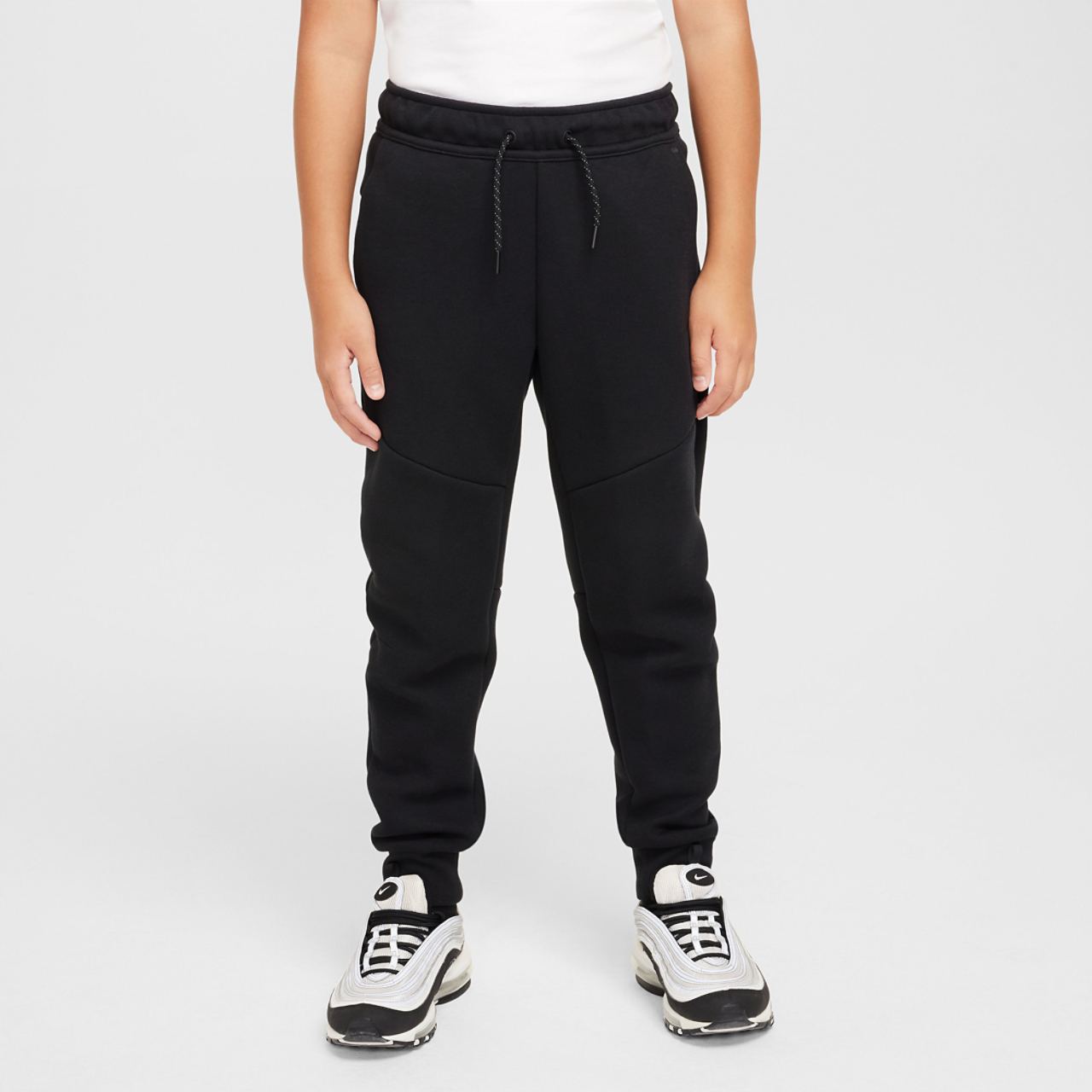 Nike Pantalon en molleton Tech Image 1 de 7. Appuyez pour ouvrir la galerie de photos.