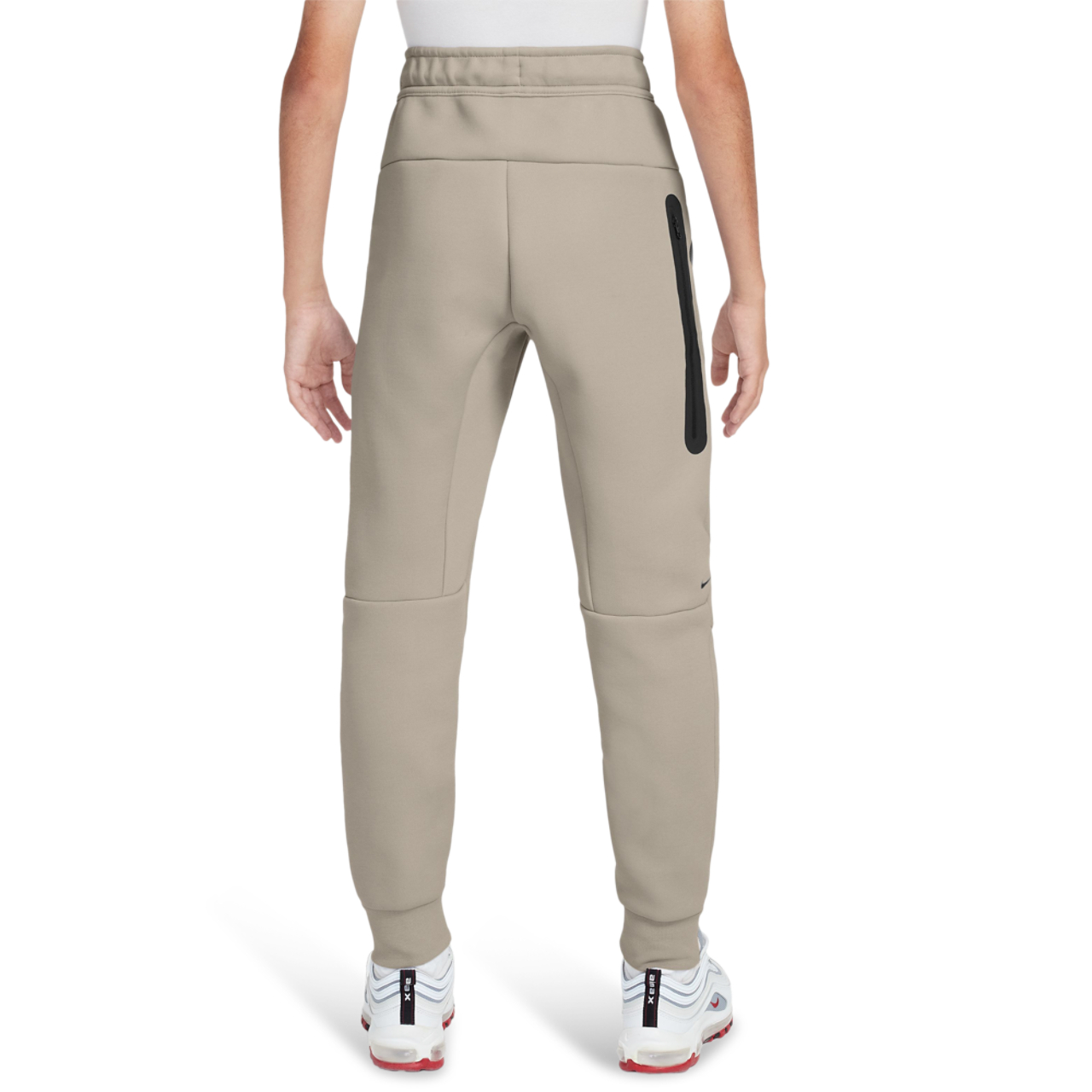 Nike Pantalon en molleton Tech Image 2 de 3. Appuyez pour ouvrir la galerie de photos.