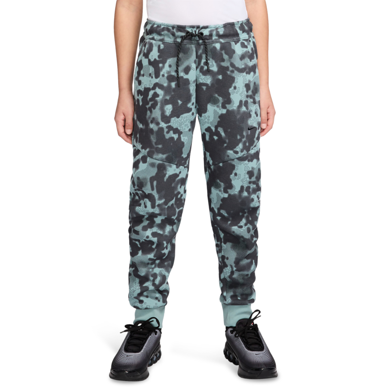 Nike Pantalon saisonnier en molleton Tech NSW Image 1 de 4. Appuyez pour ouvrir la galerie de photos.