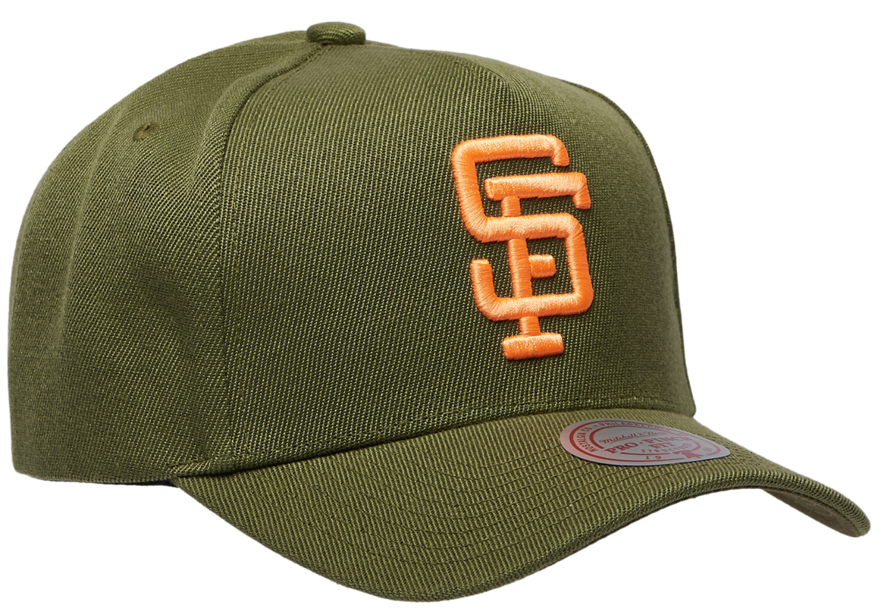 Mitchell & Ness Giants Neon Pop Pro Pinch Cap Image 3 of 5. Tap to open photo gallery.