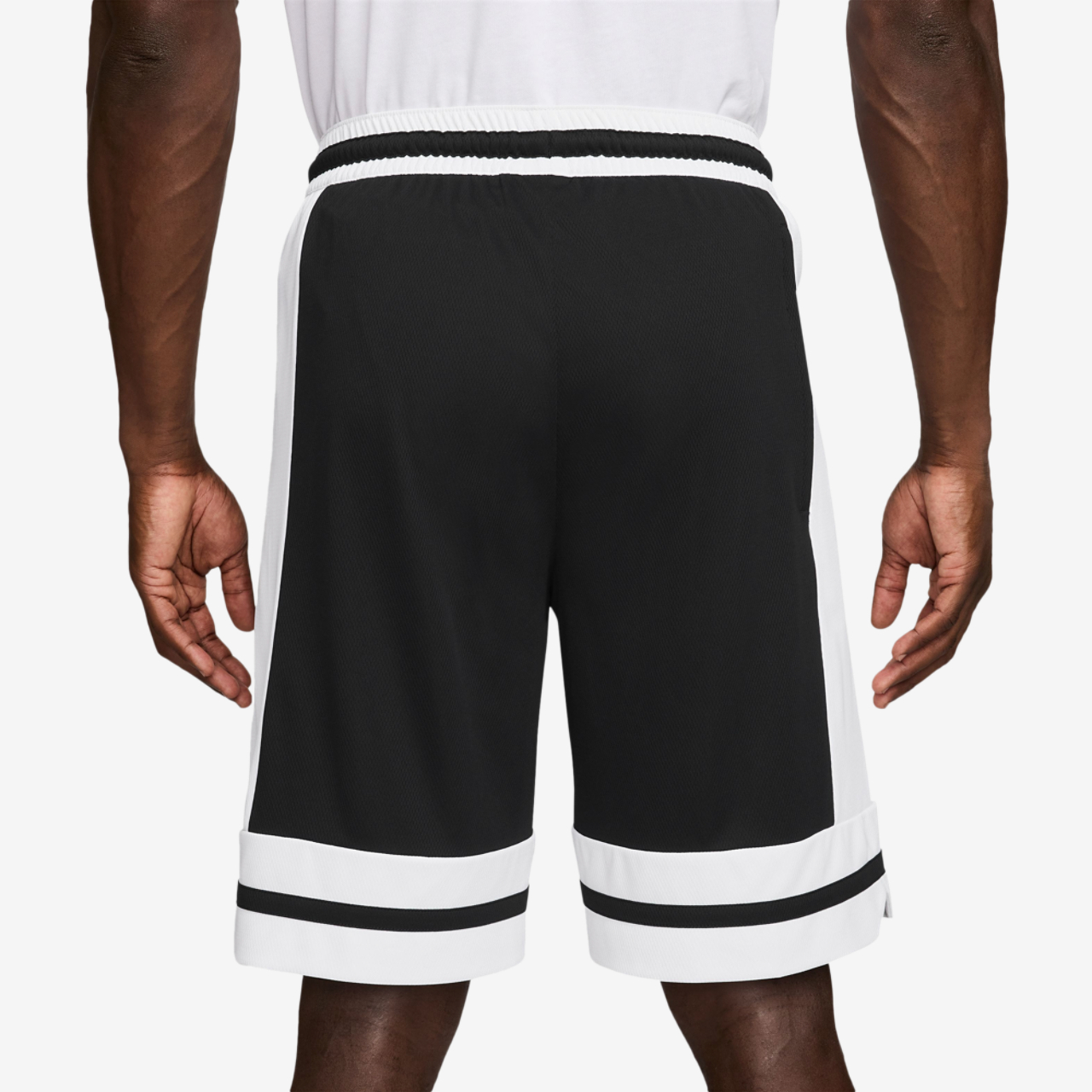 Nike Dri-FIT GM Classic 10" Shorts Image 2 of 4. Tap to open photo gallery.