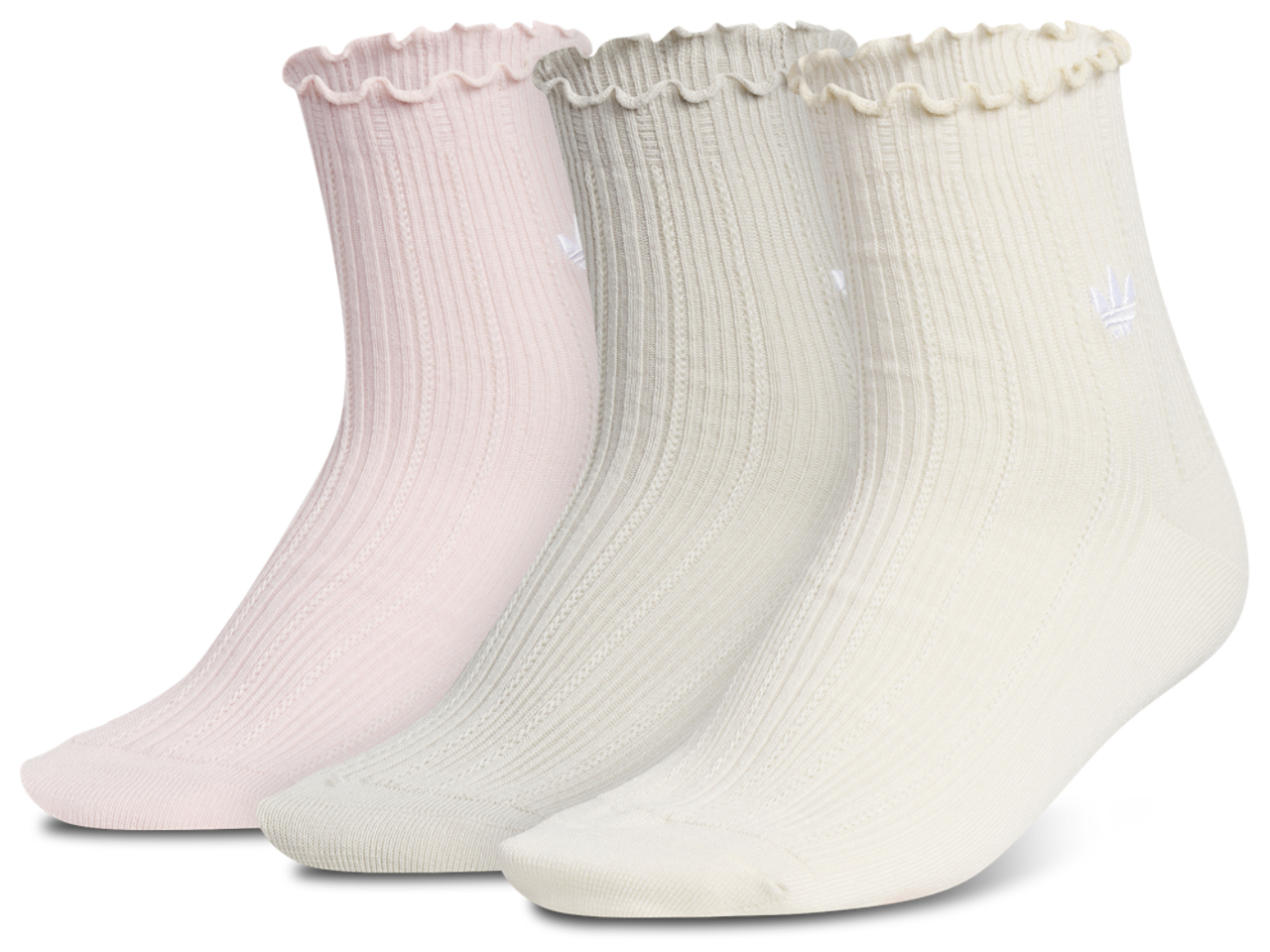adidas Paquet de 3 paires de chaussettes courtes à volants Originals Image 1 de 4. Appuyez pour ouvrir la galerie de photos.