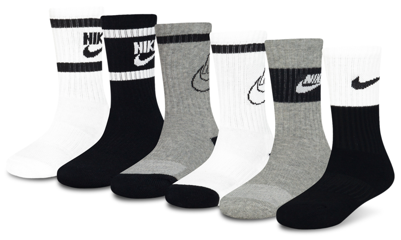 Nike Paquet de 6 paires de chaussettes de marin Retro Image 1 de 2. Appuyez pour ouvrir la galerie de photos.