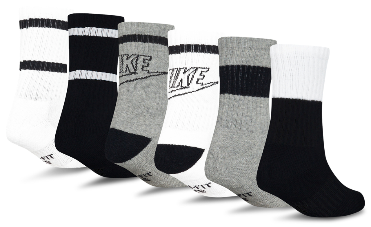 Nike Paquet de 6 paires de chaussettes de marin Retro Image 2 de 2. Appuyez pour ouvrir la galerie de photos.