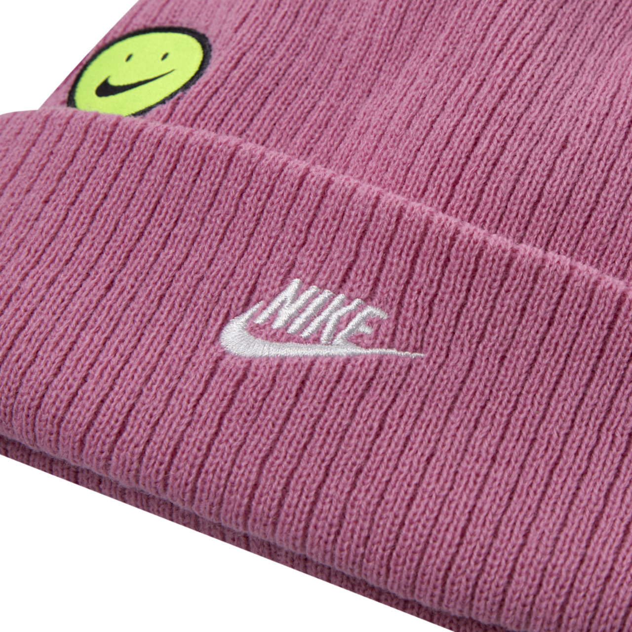 Nike Patch Peak Beanie Set  Image 4 of 4. Tap to open photo gallery.