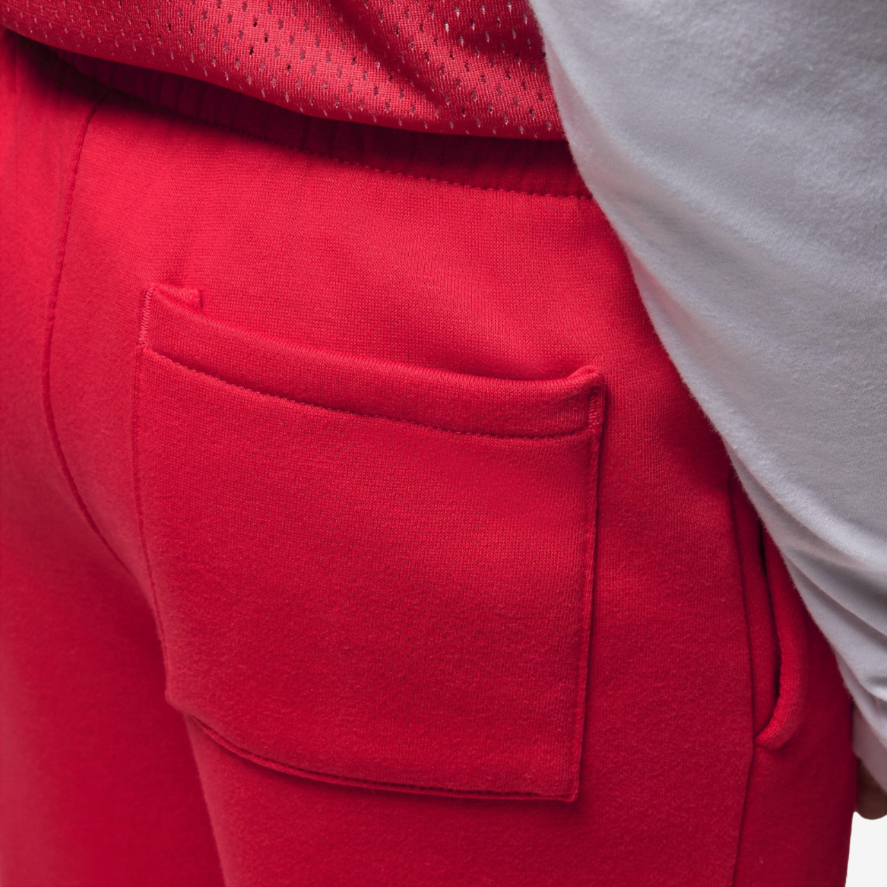 Jordan Brooklyn Fleece Cargo Pants Image 3 of 8. Tap to open photo gallery.