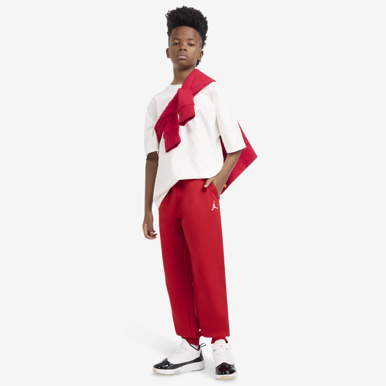 Jordan Brooklyn Fleece Cargo Pants Image 4 of 8. Tap to open photo gallery.