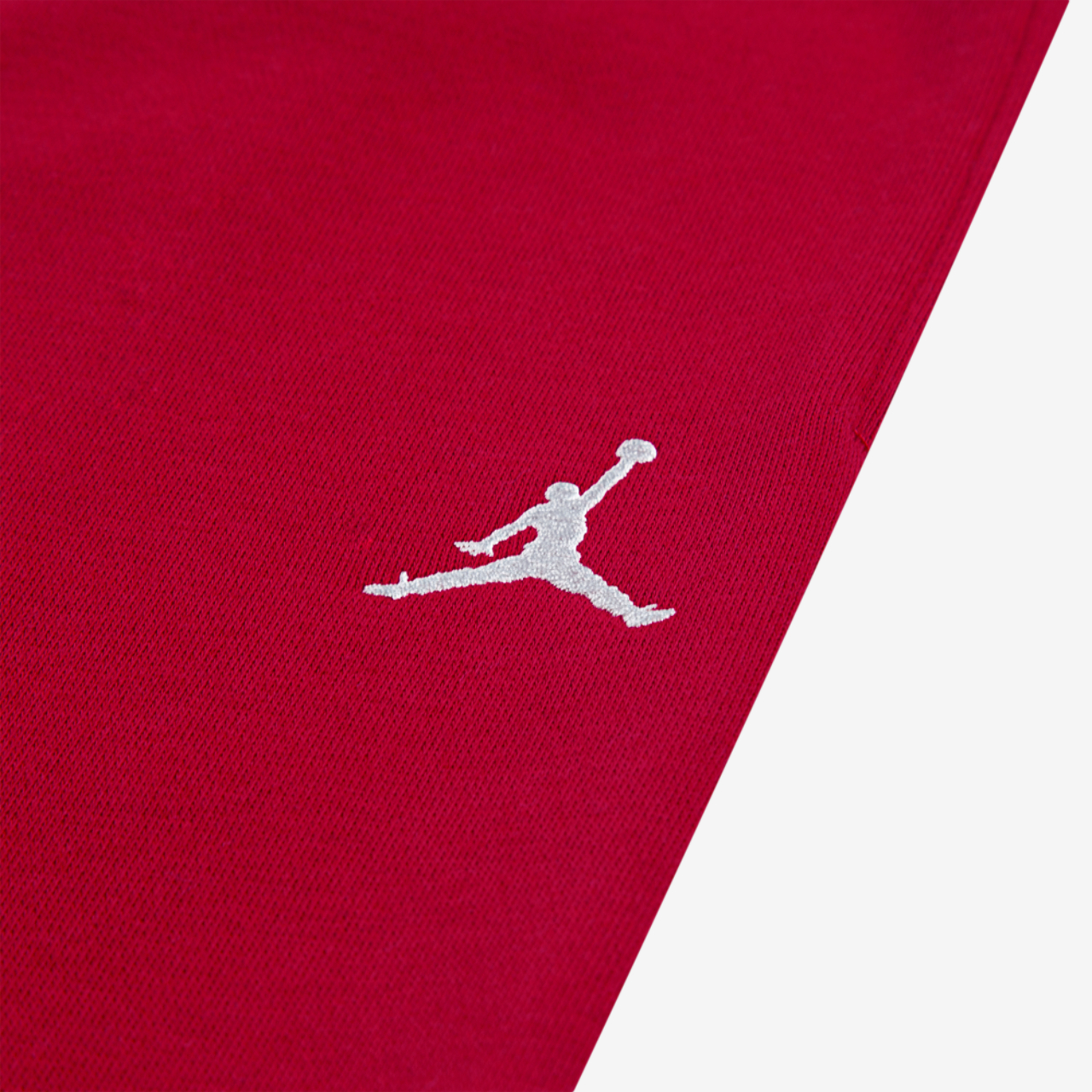 Jordan Brooklyn Fleece Cargo Pants Image 8 of 8. Tap to open photo gallery.