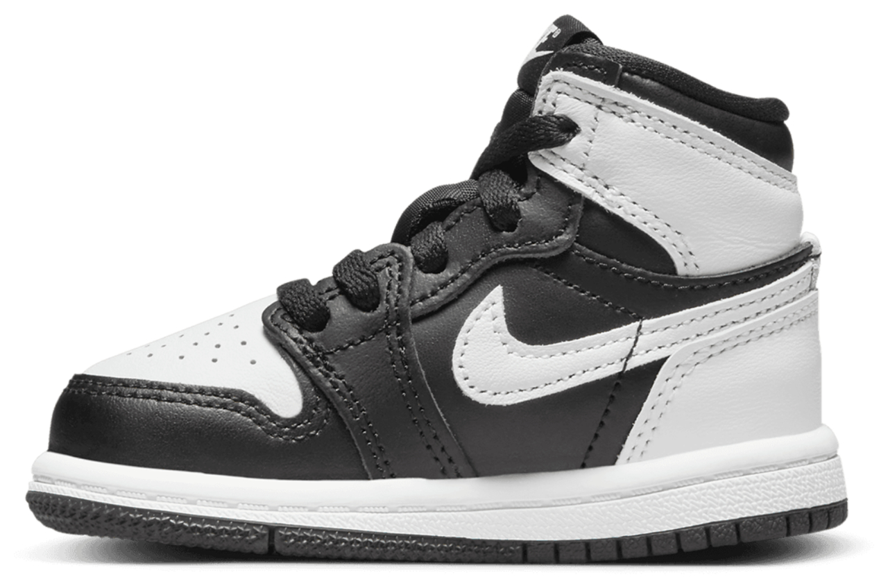 Jordan Retro 1 High OG  Image 2 of 5. Tap to open photo gallery.