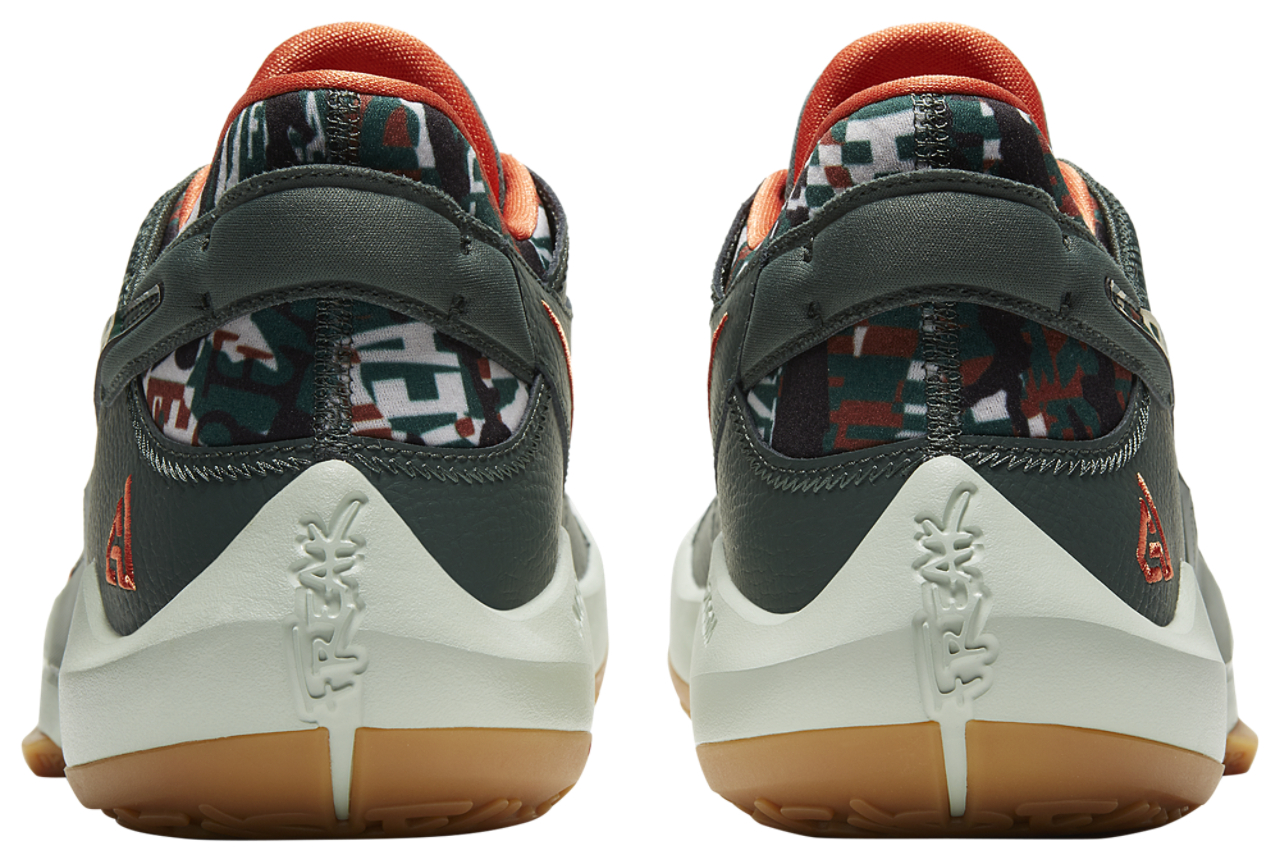 Nike Zoom Freak 2 Image 3 of 5. Tap to open photo gallery.