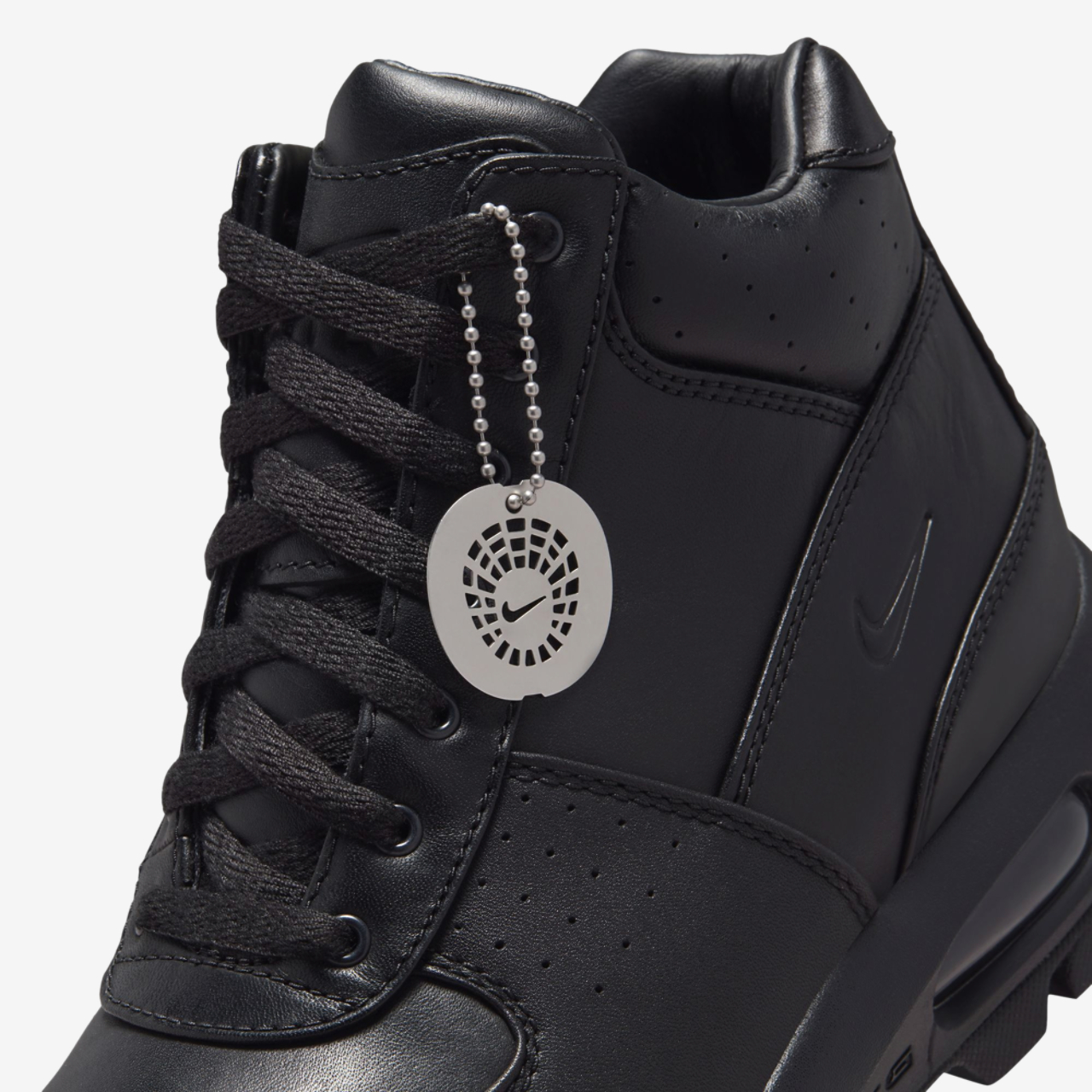 Nike Air Max Goadome Image 9 of 9. Tap to open photo gallery.