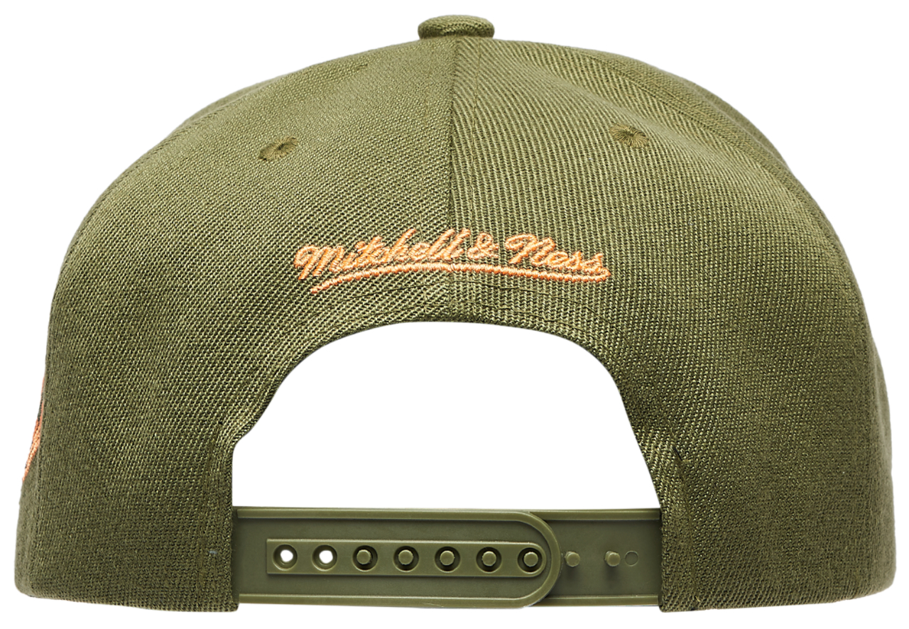 Mitchell & Ness Rangers Neon Pop Pro Pinch Cap Image 4 of 5. Tap to open photo gallery.
