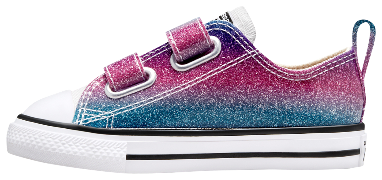 Converse Glitter Drip OX Image 2 of 5. Tap to open photo gallery.