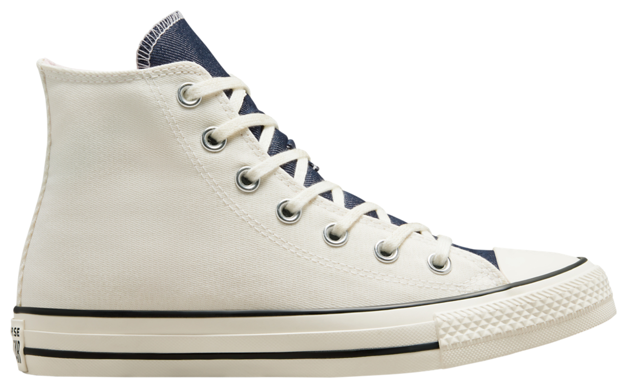 Converse Chuck Taylor All Star Image 1 of 5. Tap to open photo gallery.