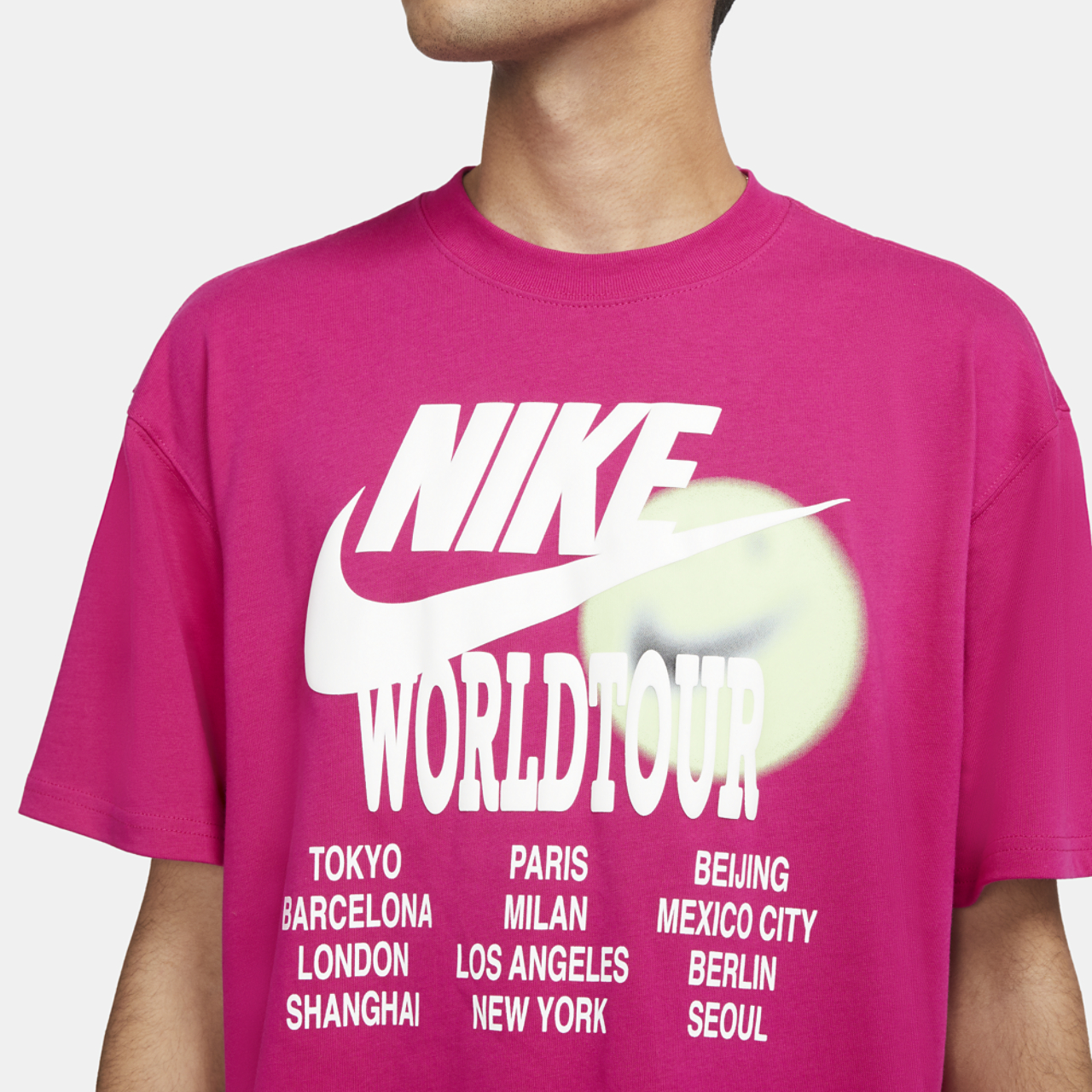 Nike World Tour Tee Image 3 of 5. Tap to open photo gallery.