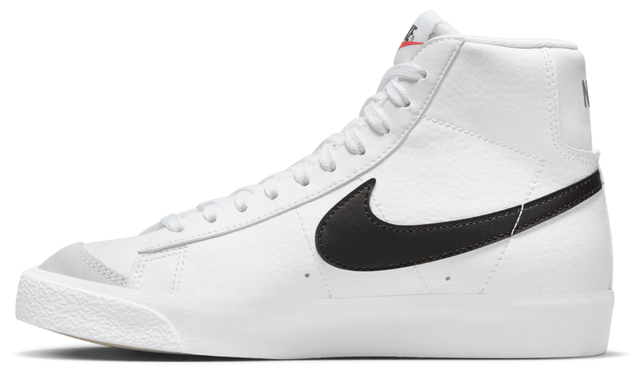 Nike Blazer Mid '77 Image 2 of 8. Tap to open photo gallery.