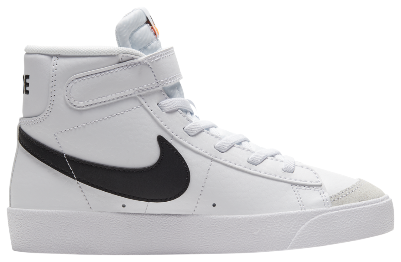 Nike Blazer Mid '77 Image 1 of 5. Tap to open photo gallery.