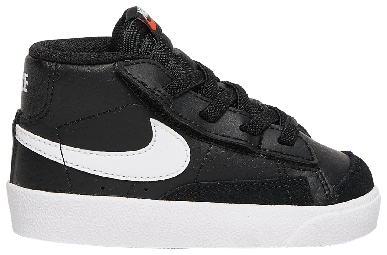 Nike Blazer Mid '77 Image 1 of 5. Tap to open photo gallery.