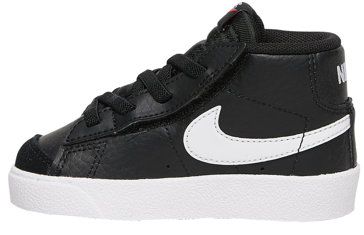 Nike Blazer Mid '77 Image 2 of 5. Tap to open photo gallery.