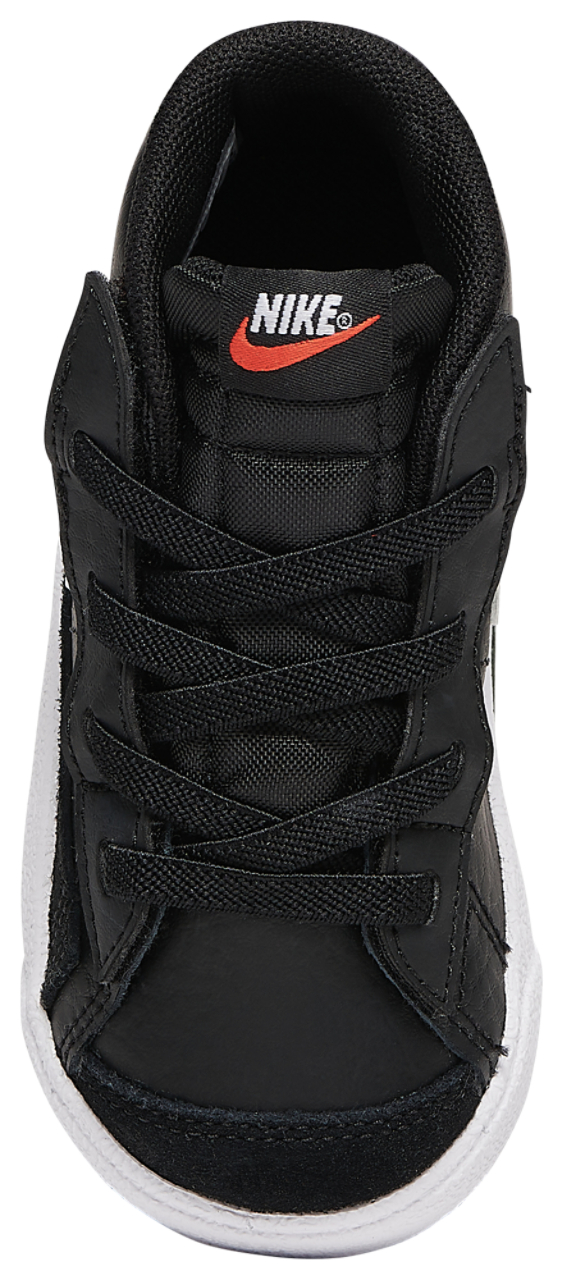 Nike Blazer Mid '77 Image 4 of 5. Tap to open photo gallery.