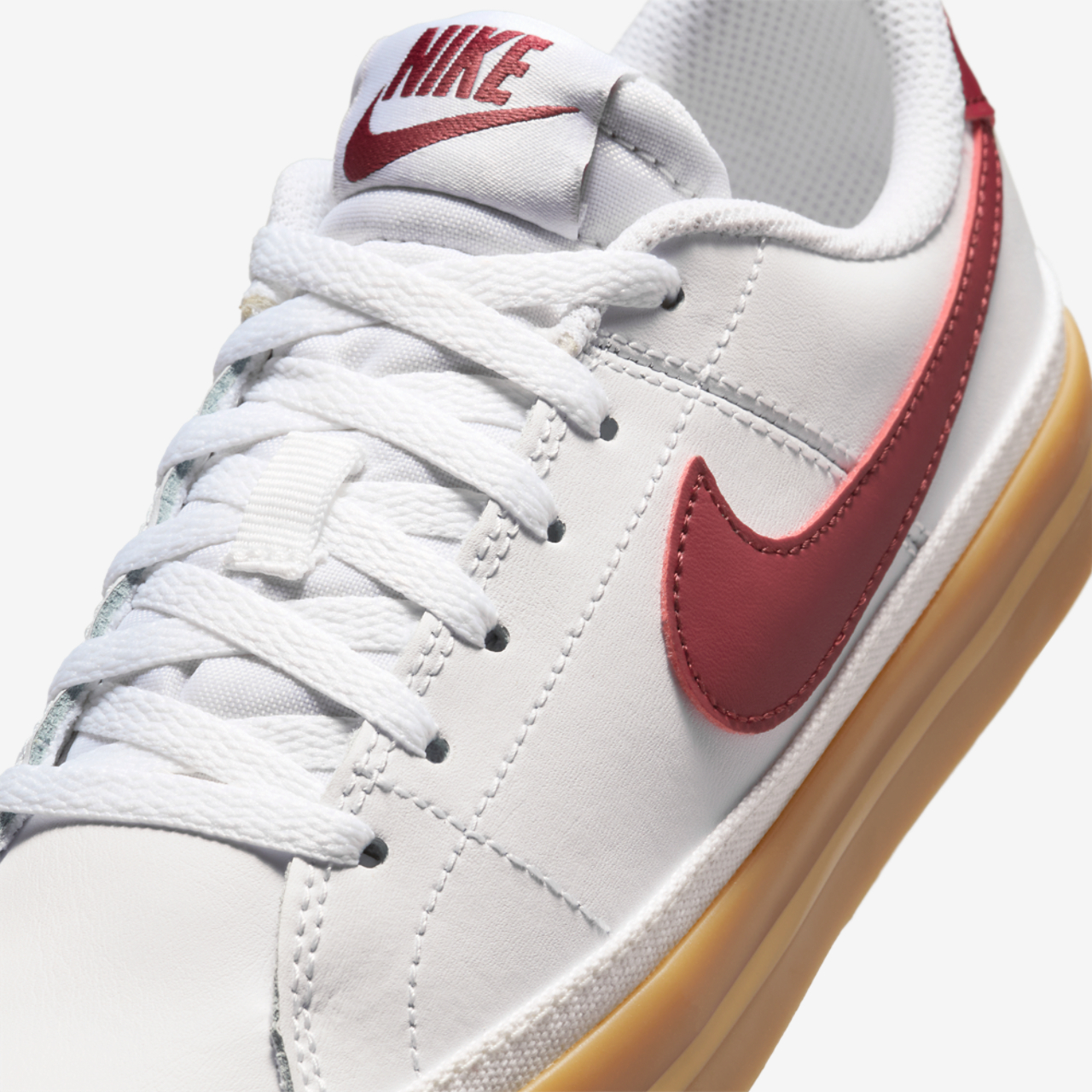 Nike Court Legacy Image 7 of 8. Tap to open photo gallery.