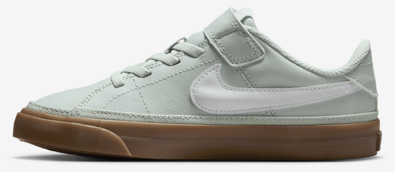 Nike Court Legacy Image 2 of 8. Tap to open photo gallery.