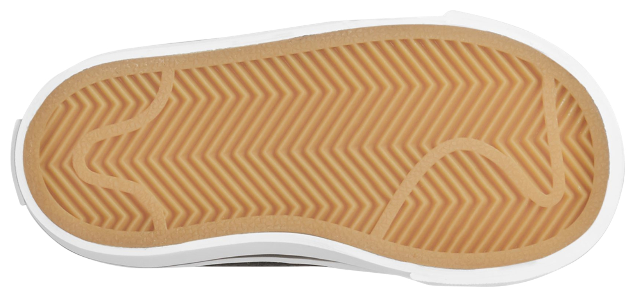 Nike Court Legacy Image 6 of 6. Tap to open photo gallery.