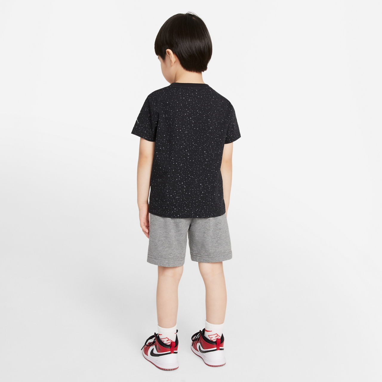 Jordan Big Vert T-Shirt & Short Set Image 2 of 5. Tap to open photo gallery.