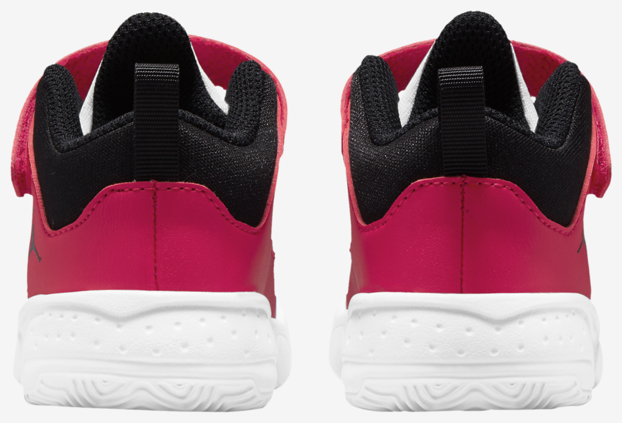 Jordan Max Aura 3 Image 3 of 5. Tap to open photo gallery.