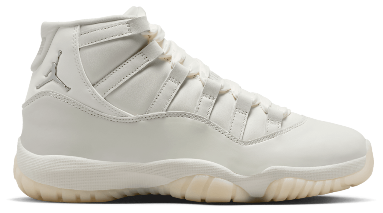 Jordan Air Jordan Retro 11 Image 1 of 10. Tap to open photo gallery.