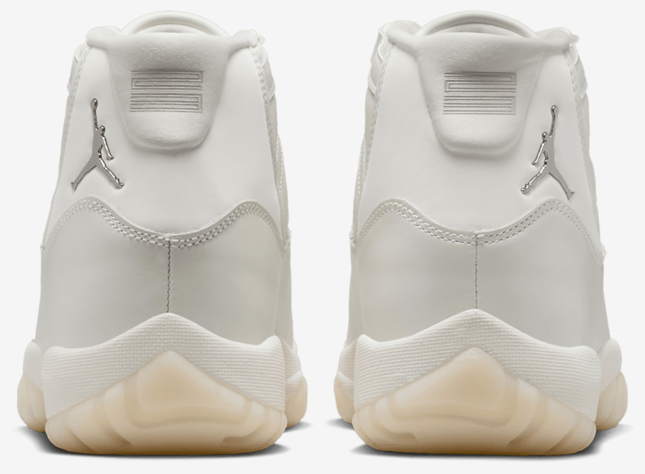 Jordan Air Jordan Retro 11 Image 4 of 10. Tap to open photo gallery.