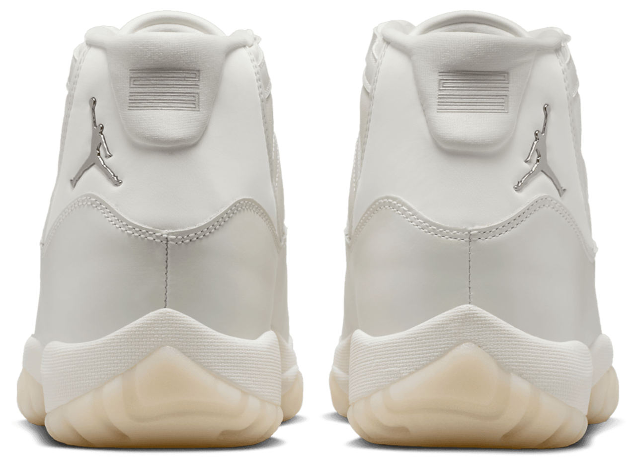 Jordan Air Jordan Retro 11 Image 4 of 10. Tap to open photo gallery.