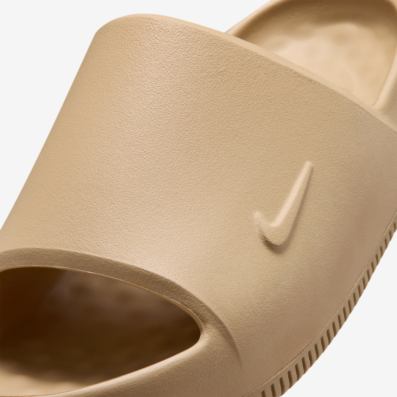 Nike Calm Slides 2.0 Image 5 of 6. Tap to open photo gallery.