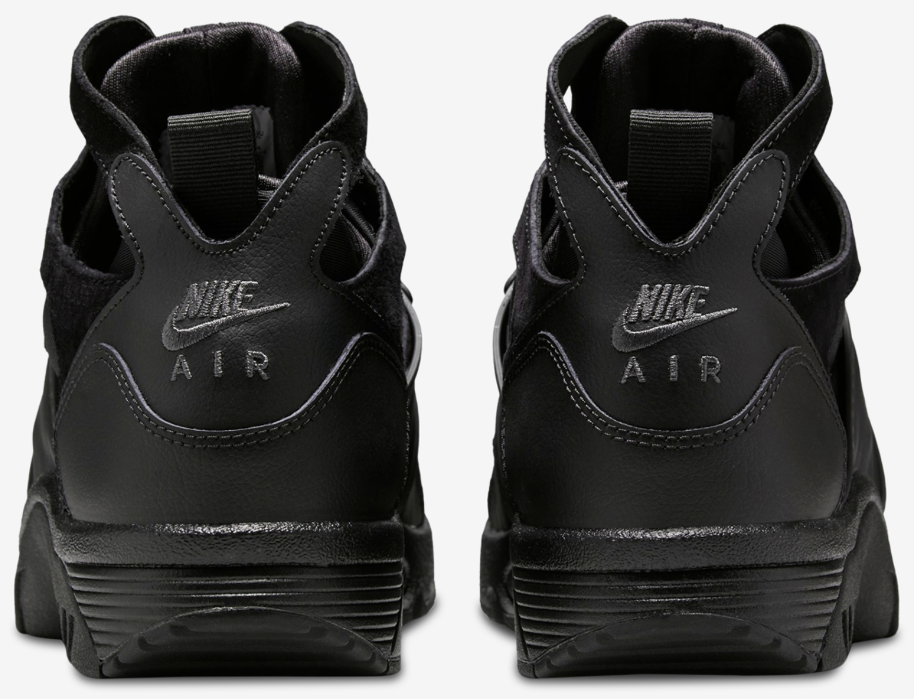 Nike Air Trainer Huarache Image 3 of 5. Tap to open photo gallery.