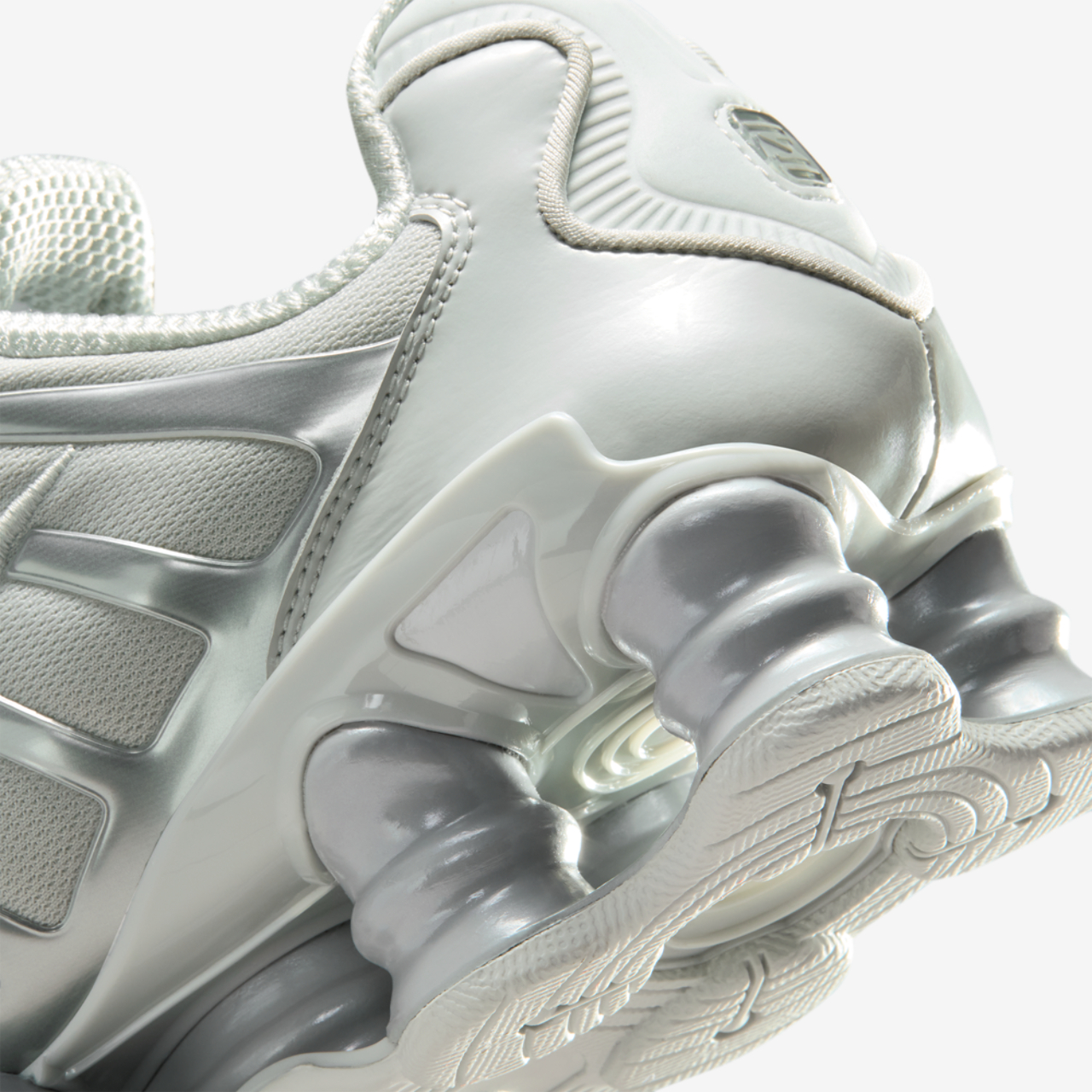 Nike Shox TL Image 8 of 8. Tap to open photo gallery.