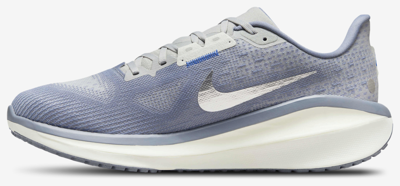 Nike Vomero 17 Image 2 of 5. Tap to open photo gallery.