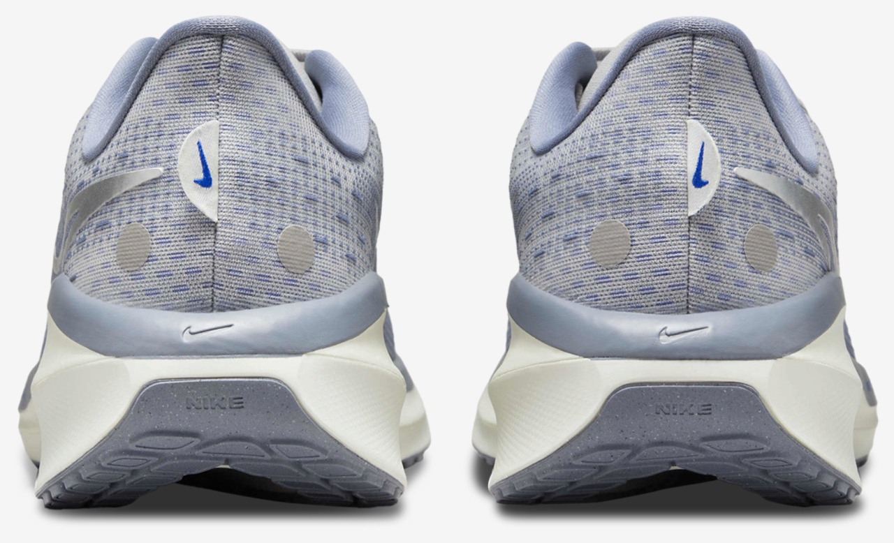 Nike Vomero 17 Image 3 of 5. Tap to open photo gallery.