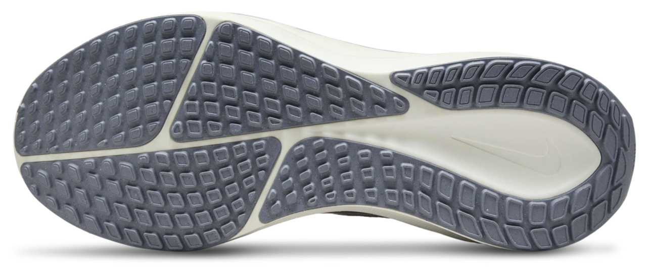 Nike Vomero 17 Image 5 of 5. Tap to open photo gallery.